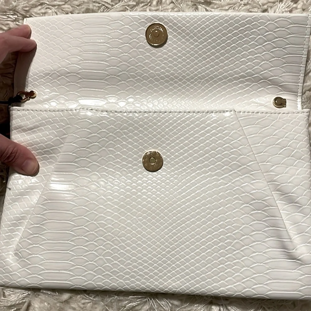 Women's White Faux Leather Croc Front Flap Clutch Purse Chain Crossbody Strap